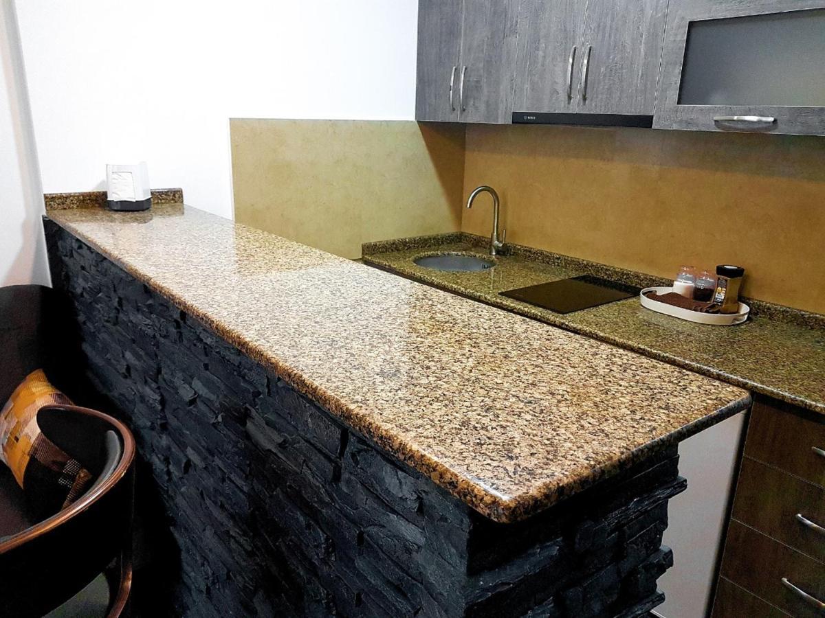 Apartament Premium Klass Apartment Batumi Exterior photo